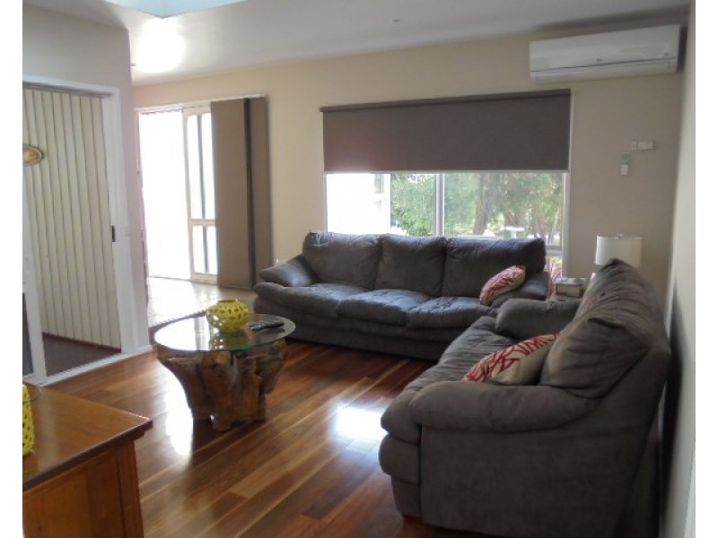 18 Peter Street, Rye VIC 3941