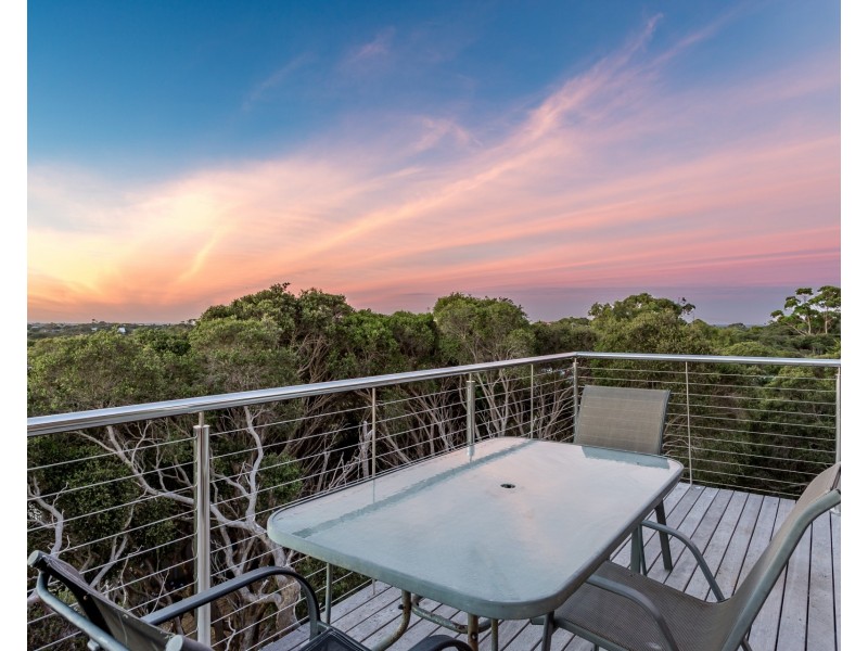 15 Nalong Street, Rye VIC 3941