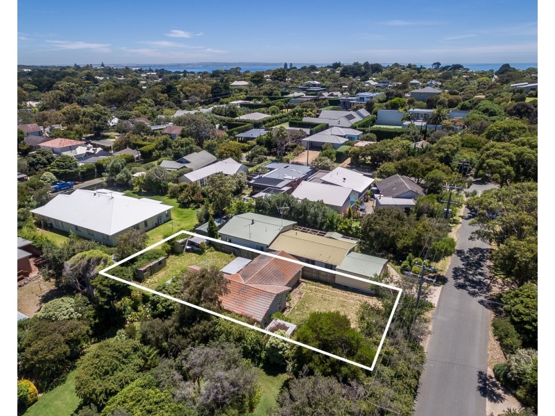 68 Wattle Grove, Portsea VIC 3944