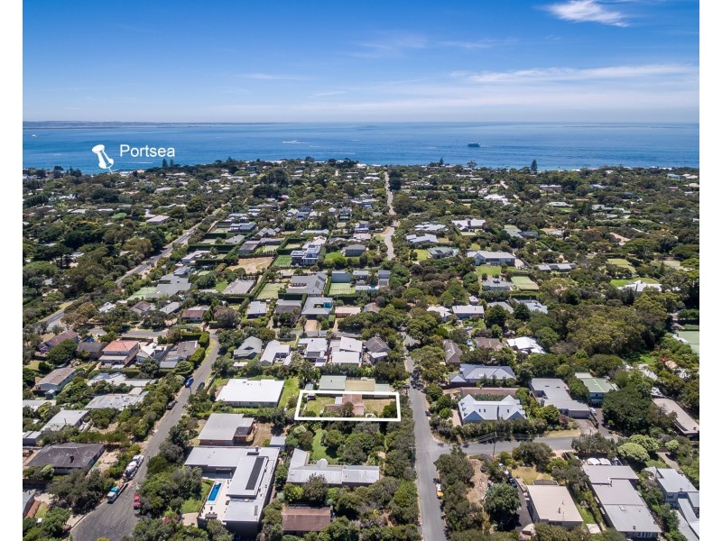 68 Wattle Grove, Portsea VIC 3944