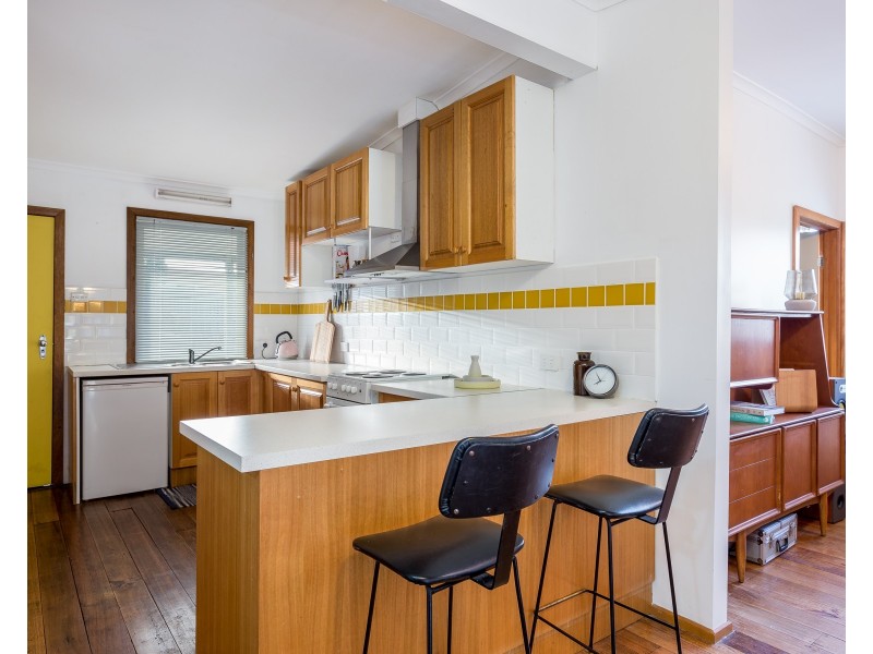 64 Leon Avenue, Rosebud VIC 3939