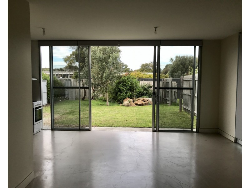 11 Daly Avenue, Rye VIC 3941