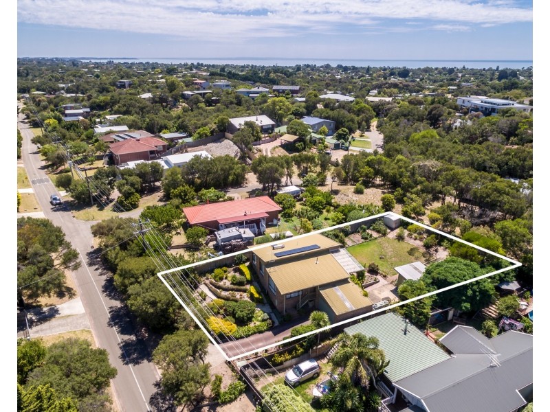 16 Kuringai Road, Tootgarook VIC 3941