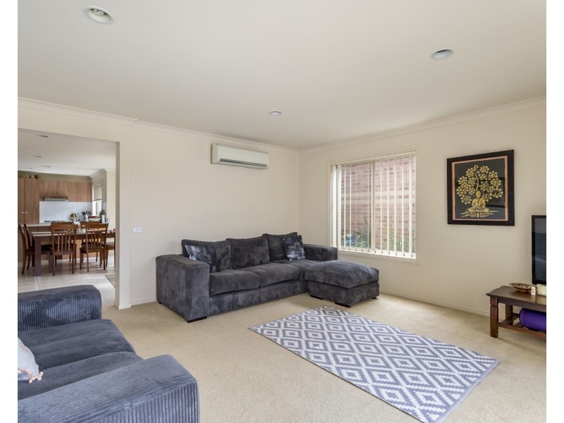 39 Meadow Crest Circuit, Mount Martha VIC 3934