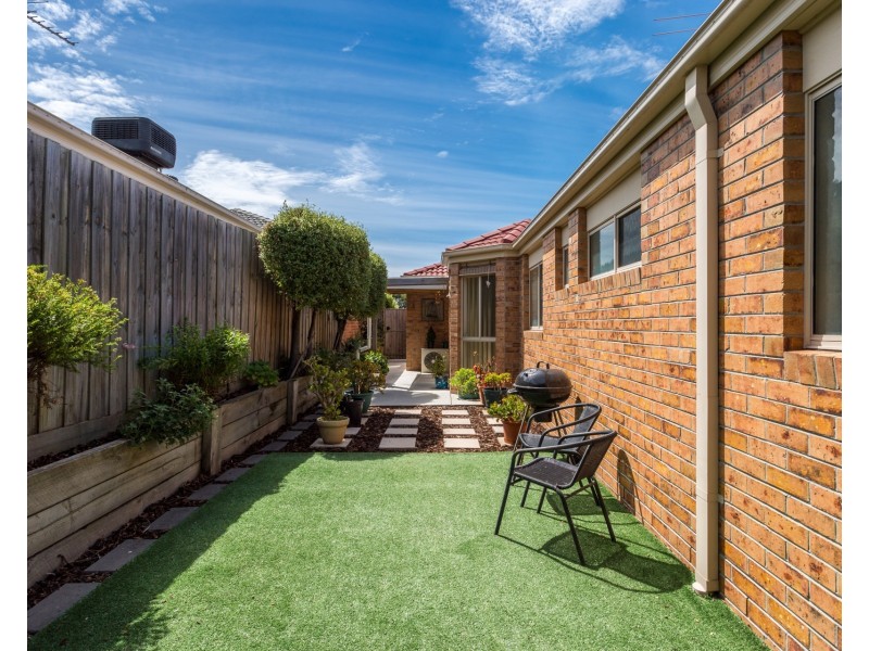 39 Meadow Crest Circuit, Mount Martha VIC 3934