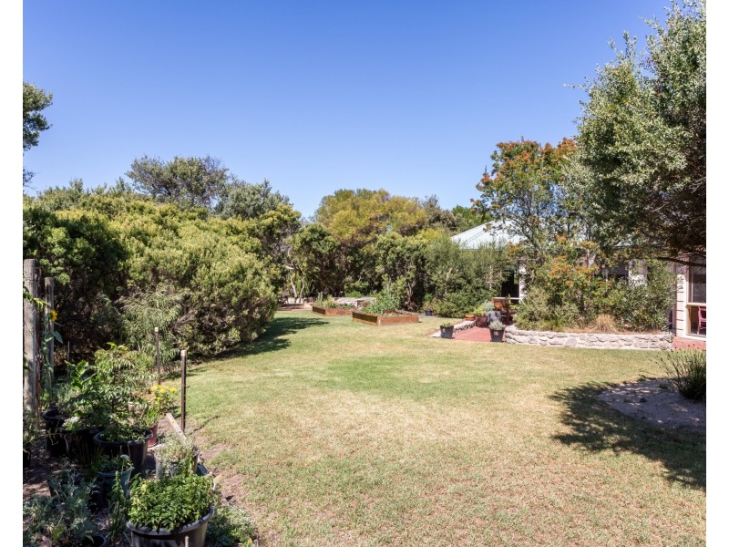 2 Wunda Court, St Andrews Beach VIC 3941