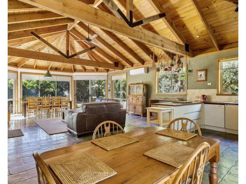 2 Wunda Court, St Andrews Beach VIC 3941
