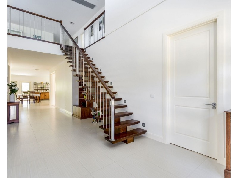 4 Daly Avenue, Rye VIC 3941