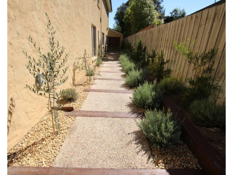 4 Daly Avenue, Rye VIC 3941