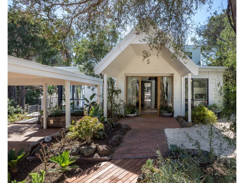 24 Anthony Court, Rye VIC 3941