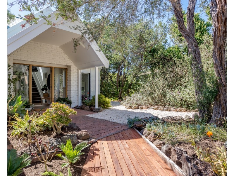 24 Anthony Court, Rye VIC 3941