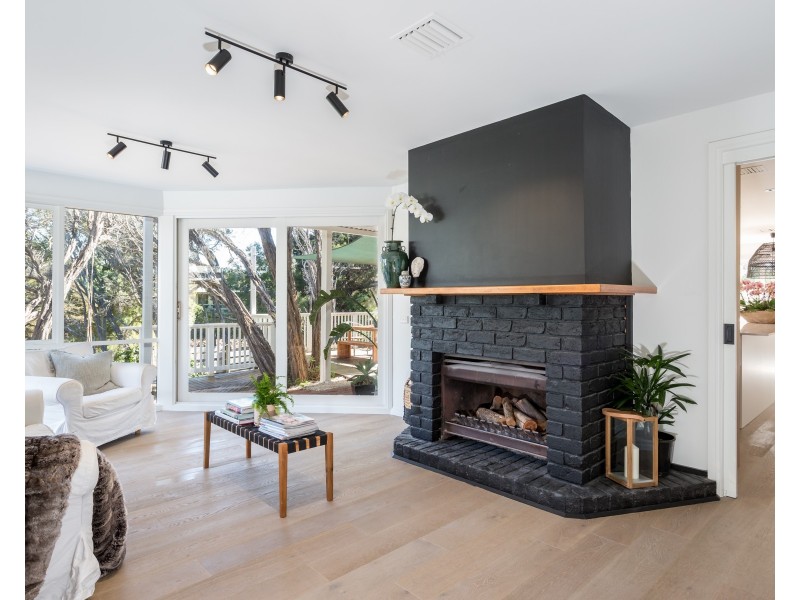 24 Anthony Court, Rye VIC 3941