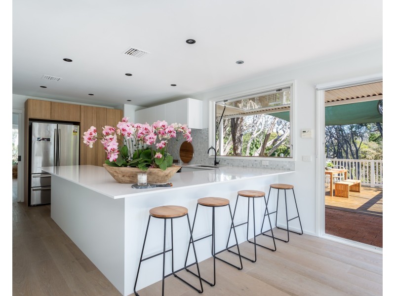 24 Anthony Court, Rye VIC 3941