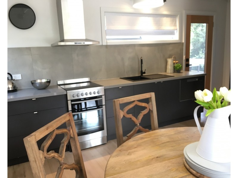 33 Seaview Street, Blairgowrie VIC 3942