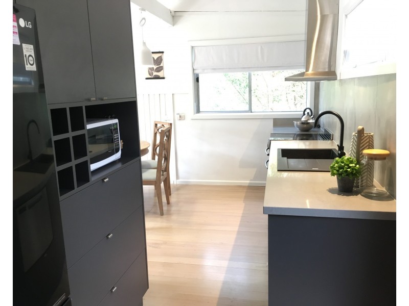 33 Seaview Street, Blairgowrie VIC 3942