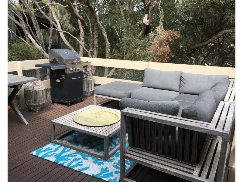 33 Seaview Street, Blairgowrie VIC 3942