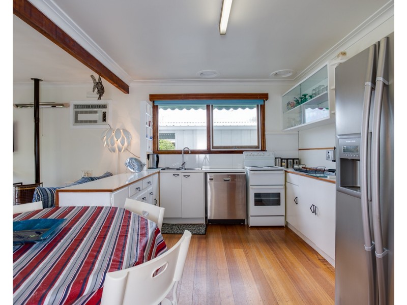 10 Kooringal Road, Blairgowrie VIC 3942