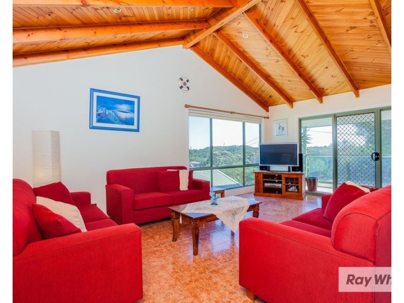 4 Byahamee Street, Rye VIC 3941