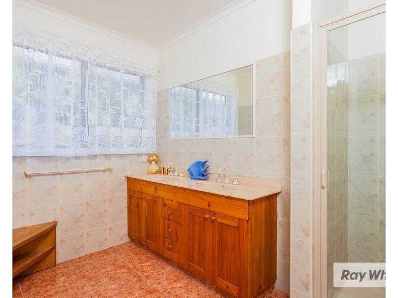 4 Byahamee Street, Rye VIC 3941