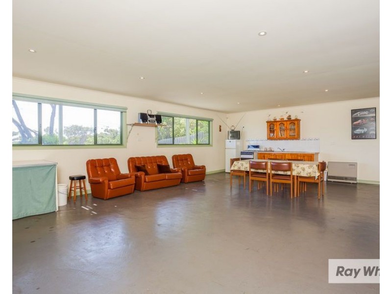 4 Byahamee Street, Rye VIC 3941