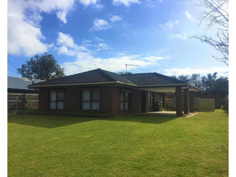 8 Williamson Street, Tootgarook VIC 3941