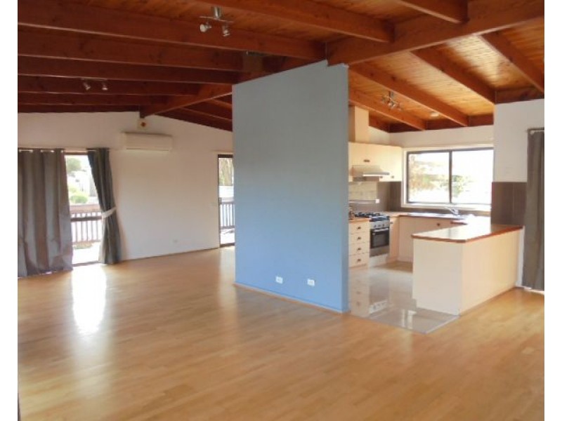 27 Wondaree Street, Rye VIC 3941