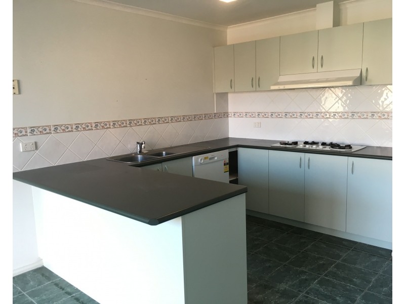 8/128 Salmon Street, Hastings VIC 3915