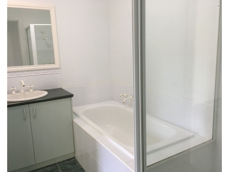 8/128 Salmon Street, Hastings VIC 3915