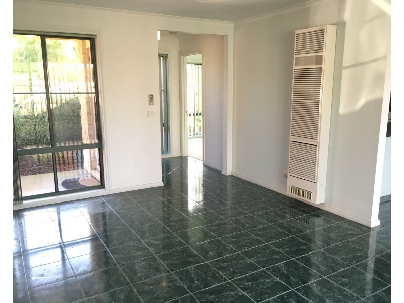 8/128 Salmon Street, Hastings VIC 3915