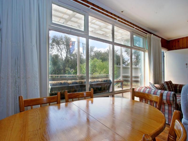 39 Maine Street, Tootgarook VIC 3941