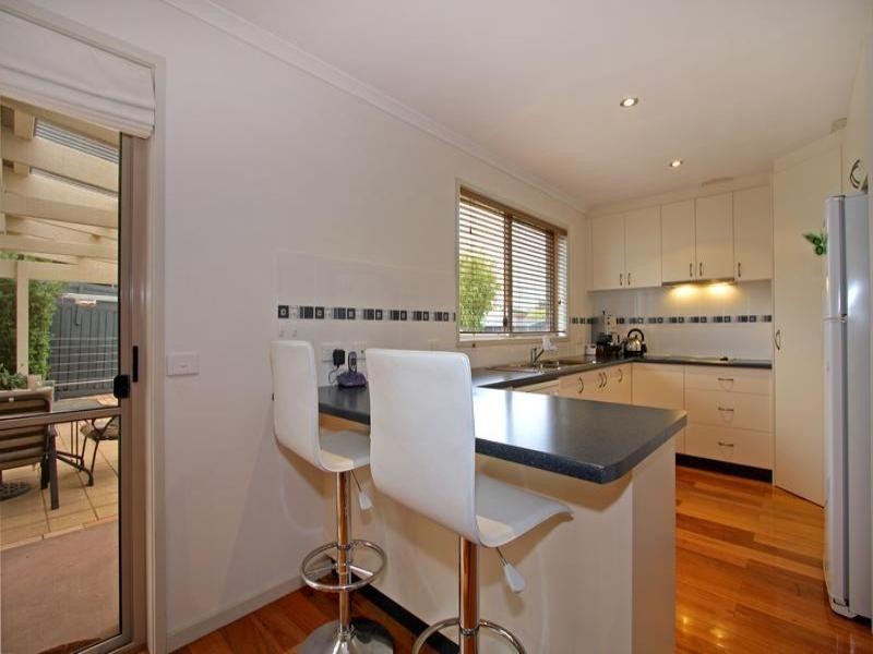 10 Bienias Cresent, Tootgarook VIC 3941