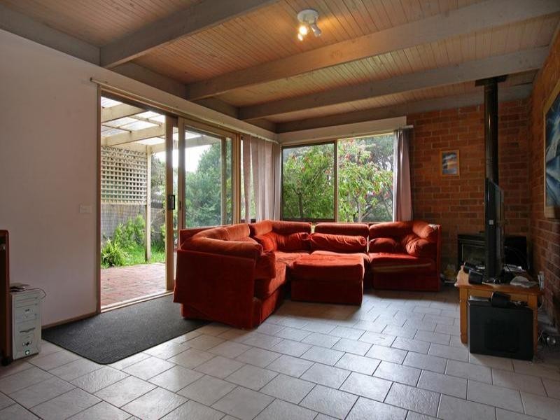 21 Cooraminta Road, Rye VIC 3941