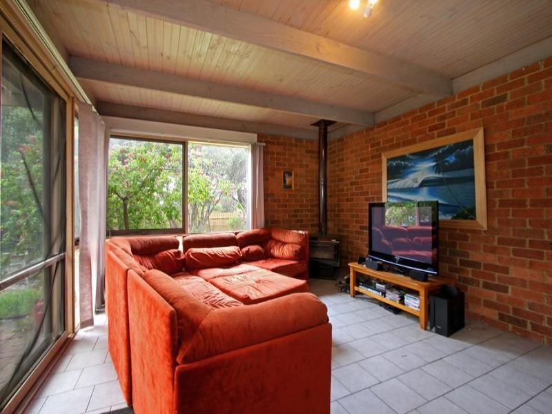 21 Cooraminta Road, Rye VIC 3941