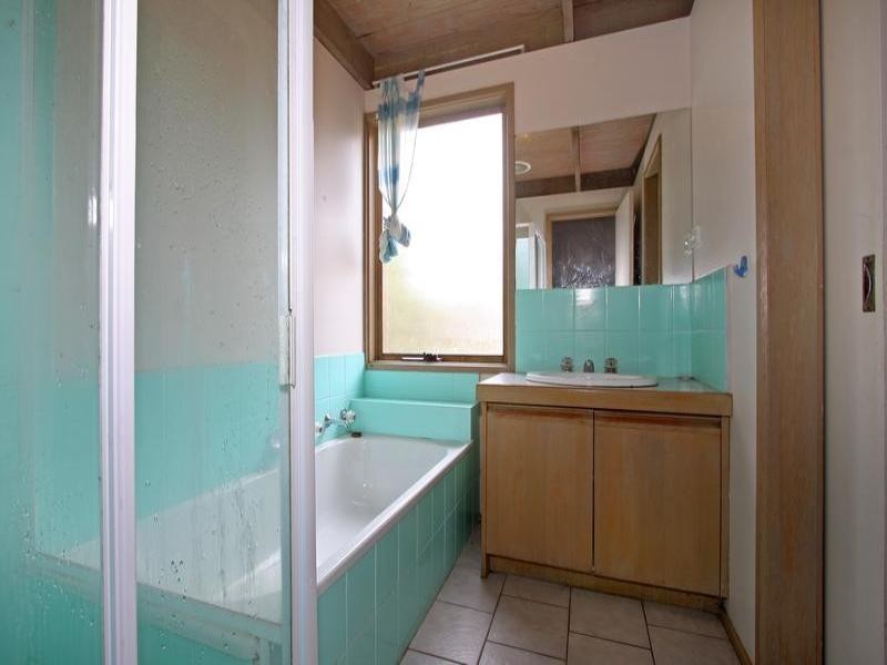 21 Cooraminta Road, Rye VIC 3941