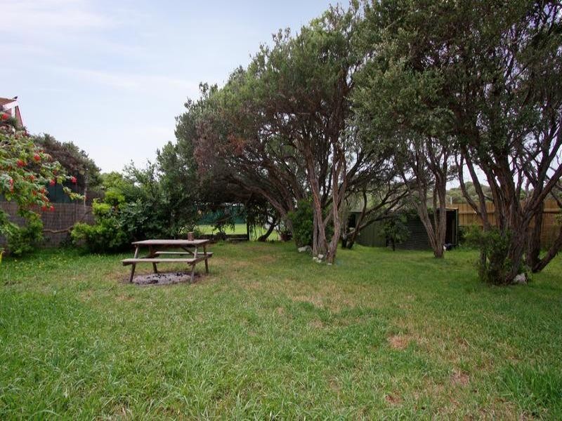 21 Cooraminta Road, Rye VIC 3941