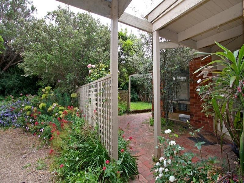 21 Cooraminta Road, Rye VIC 3941