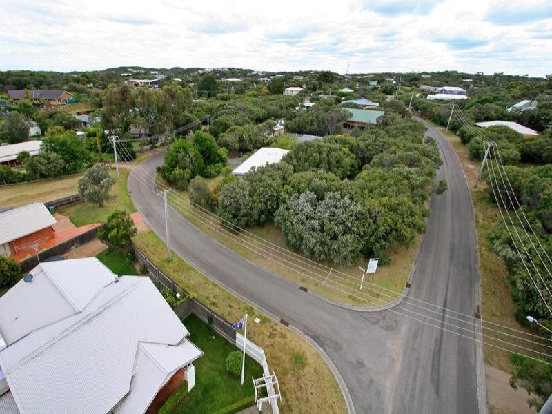 13 Spurgeon Close, Rye VIC 3941