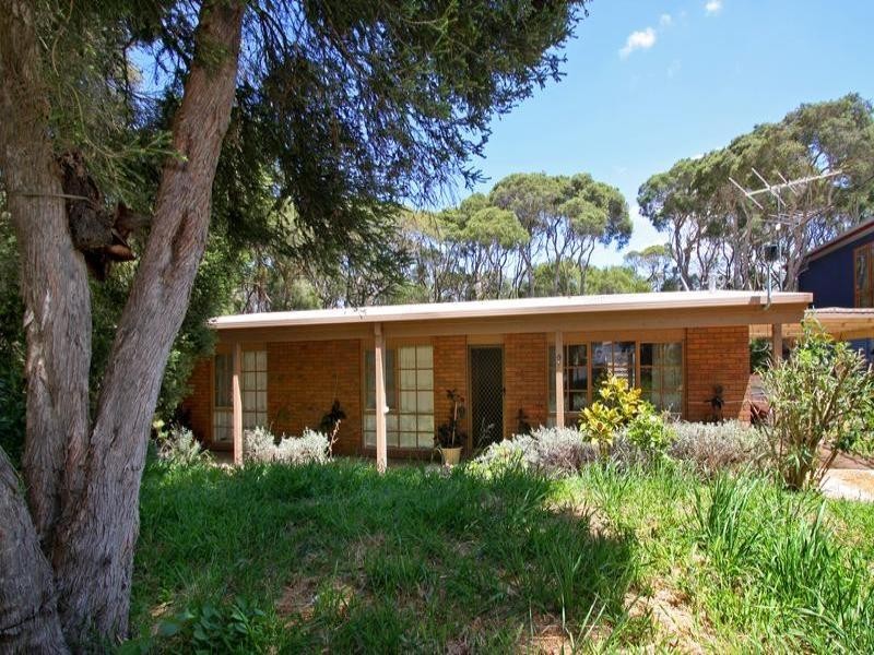 16 Betty Street, Rye VIC 3941