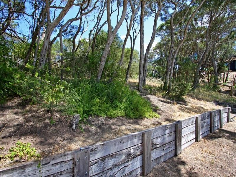 16 Betty Street, Rye VIC 3941