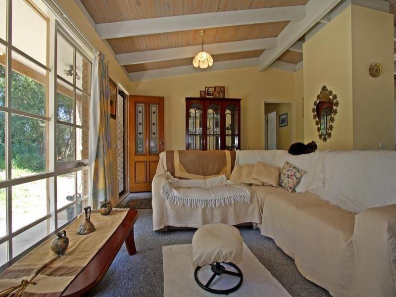 16 Betty Street, Rye VIC 3941