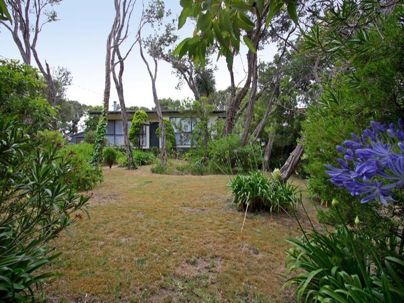 4 Albert Avenue, Rye VIC 3941