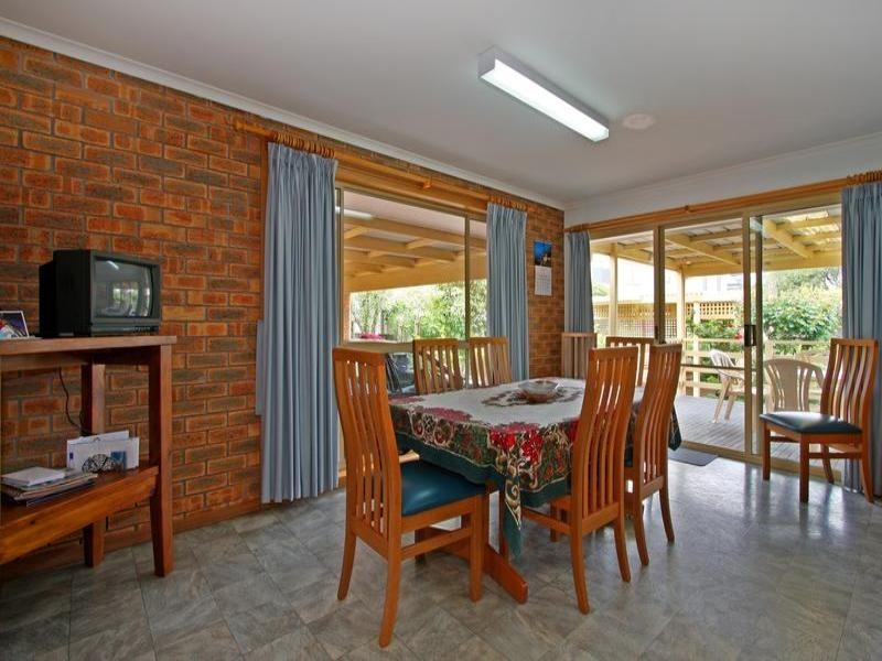 13 Hughes Road, Blairgowrie VIC 3942