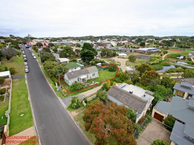 19 George Street, Sorrento VIC 3943