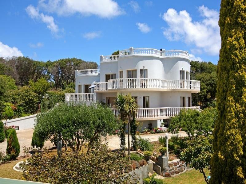 15 Allan Street, Blairgowrie VIC 3942