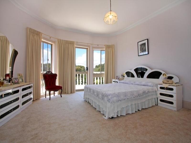 15 Allan Street, Blairgowrie VIC 3942