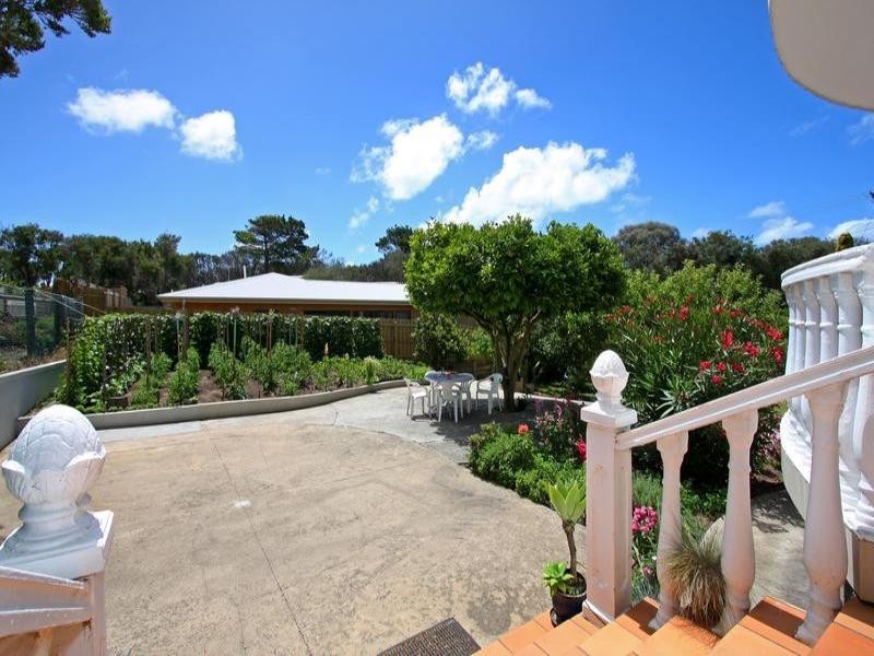 15 Allan Street, Blairgowrie VIC 3942