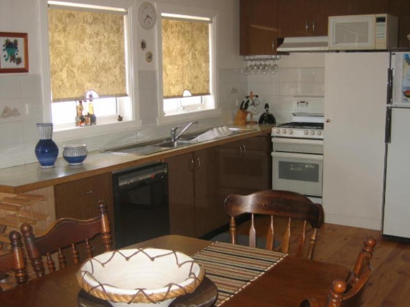 16 Sullivan Street, Rye VIC 3941