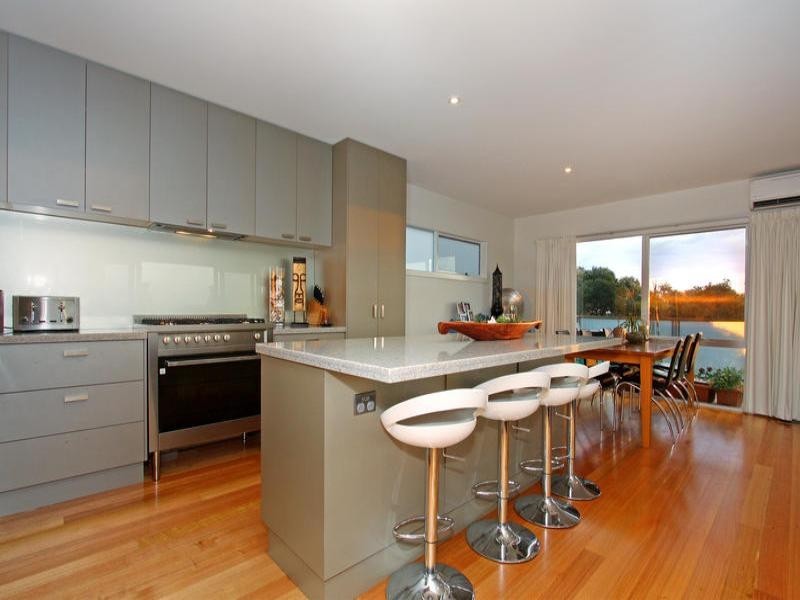 61 Owarra Street, Rye VIC 3941