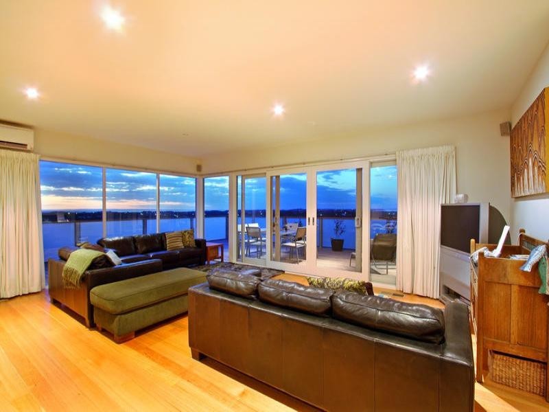 61 Owarra Street, Rye VIC 3941