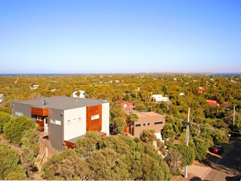 61 Owarra Street, Rye VIC 3941